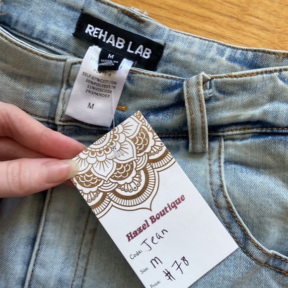 NWTCHAIN UP JEANS - Picture 2 of 4